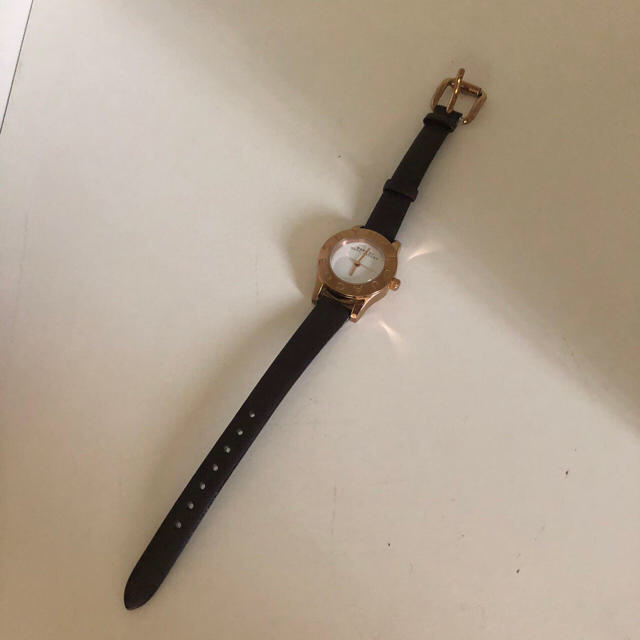 MARC BY MARC JACOBS(マークバイマークジェイコブス)のマークバイマークジェイコブス腕時計　美品　　新品ベルト　稼働中 レディースのファッション小物(腕時計)の商品写真
