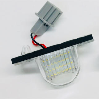 N-BOX Nワゴン　バモス　フリード　高輝度　高品質　LED ナンバー灯(車種別パーツ)