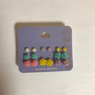 グレイル(GRL)の激安　ピアス　花　かわいい　韓国　8ピース　まとめ(ピアス)