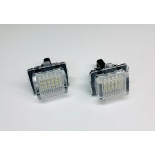 メルセデスベンツ　W221 222 204　爆光  高品質　LED ナンバー灯(車種別パーツ)