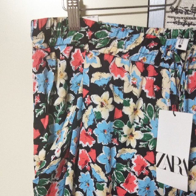 ZARA(ザラ)の専用 ZARA XL パンツ レディースのパンツ(カジュアルパンツ)の商品写真