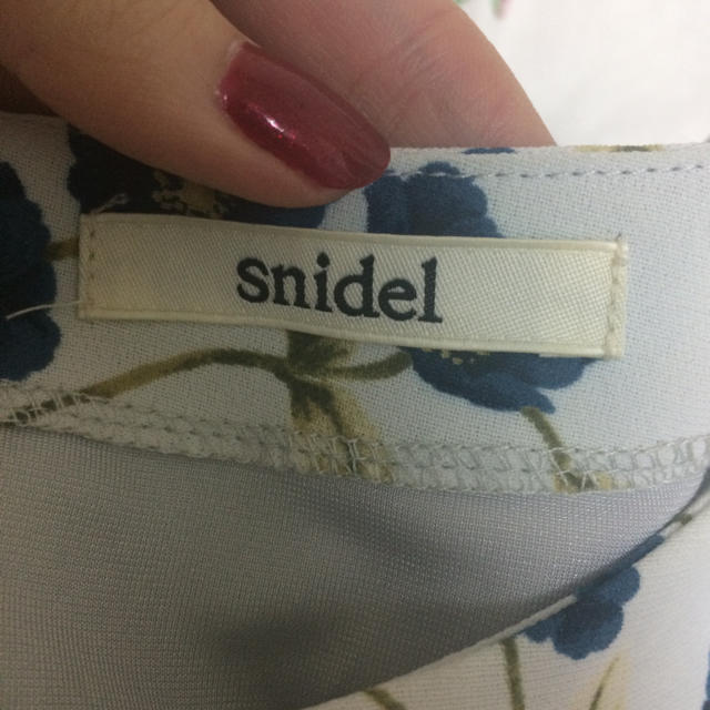 snidel♡フリルフラワーワンピース