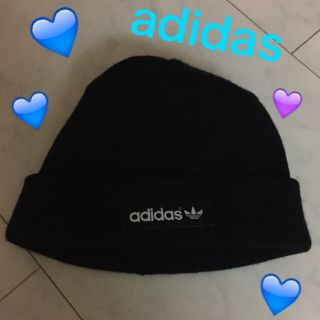 アディダス(adidas)のadidas ニット帽(ニット帽/ビーニー)