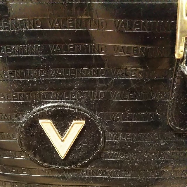 VALENTINO(ヴァレンティノ)のヴァレンティノバッグ レディースのバッグ(ハンドバッグ)の商品写真