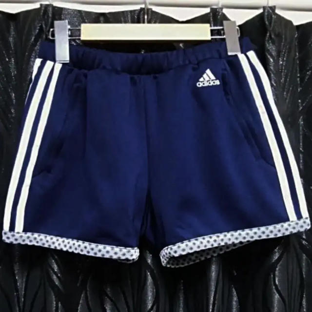 adidas(アディダス)のａｄｉｄａｓｃｌｉｍｌｉｔｅアディダス白３ラインネイビーショート丈パンツＳ新品 メンズのパンツ(ショートパンツ)の商品写真