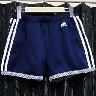 アディダス(adidas)のａｄｉｄａｓｃｌｉｍｌｉｔｅアディダス白３ラインネイビーショート丈パンツＳ新品(ショートパンツ)