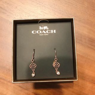 コーチ(COACH)のcoach コーチ　ハート　ピアス　両耳(ピアス)