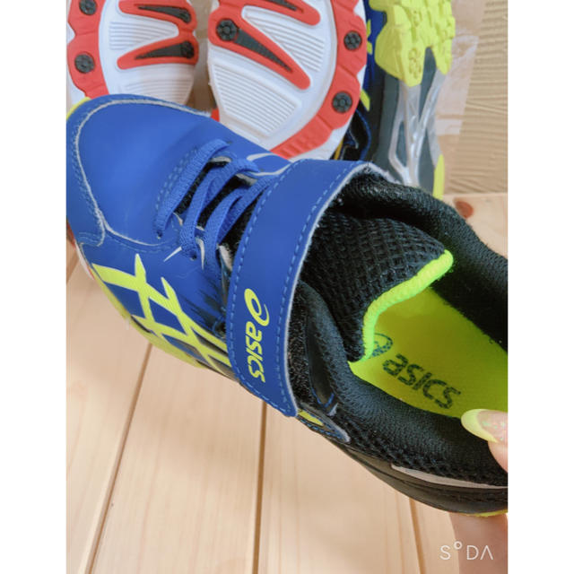 asics(アシックス)の美品　キッズ　スニーカー　アシックス　19cm スポーツ　男の子　シューズ キッズ/ベビー/マタニティのキッズ靴/シューズ(15cm~)(スニーカー)の商品写真