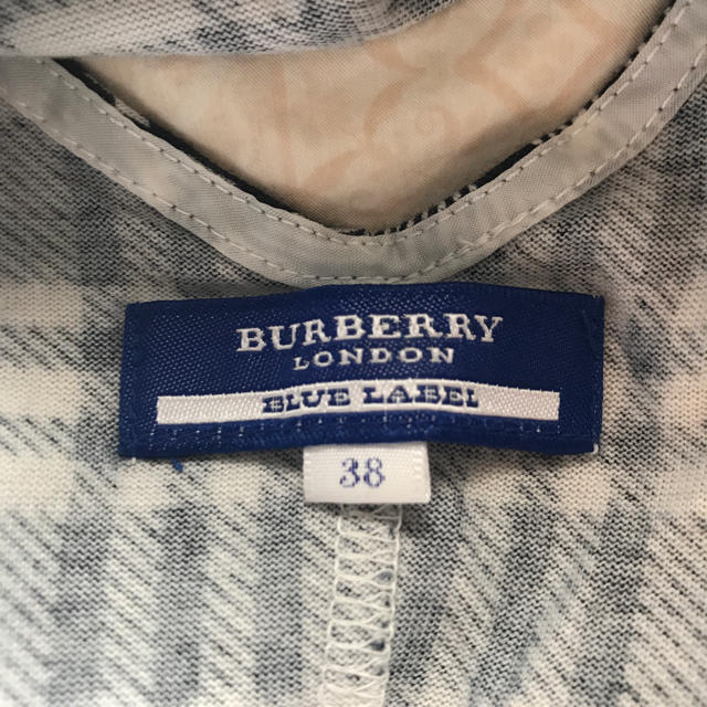 BURBERRY BLUE LABEL(バーバリーブルーレーベル)のバーバリーブルーレーベル ノースリーブカットソー レディースのトップス(カットソー(半袖/袖なし))の商品写真