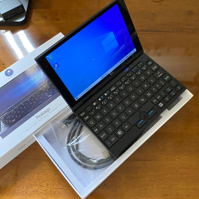 【美品】7型 UMPC peakago