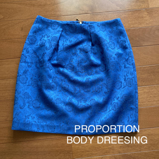 PROPORTION BODY DRESSING(プロポーションボディドレッシング)のPROPORTION ブルータイトミニスカート　Sサイズ　　1 レディースのスカート(ミニスカート)の商品写真