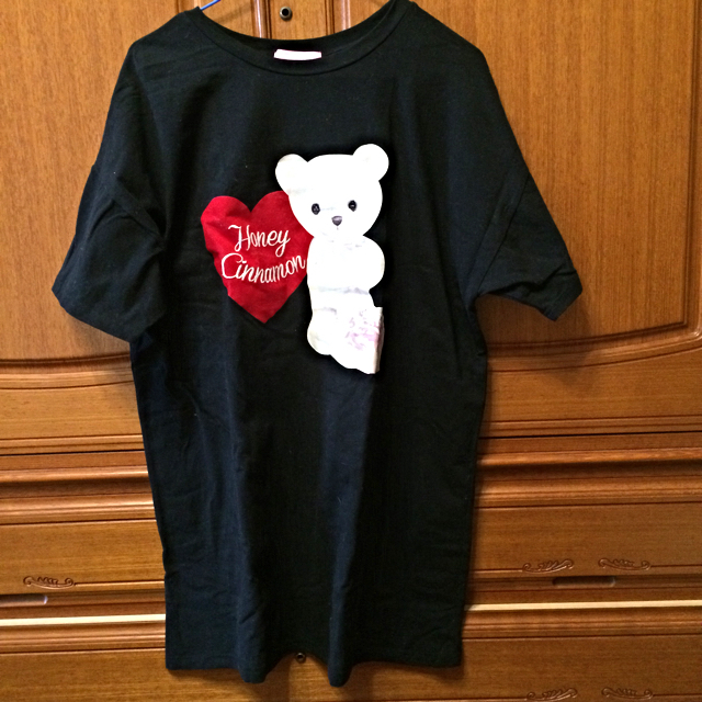 Honey Cinnamon(ハニーシナモン)のTシャツ レディースのトップス(Tシャツ(半袖/袖なし))の商品写真