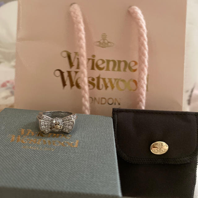 Vivienne Westwood(ヴィヴィアンウエストウッド)のvivienne westwood リング　リボン レディースのアクセサリー(リング(指輪))の商品写真