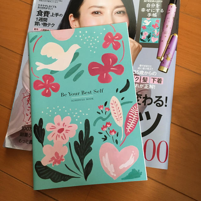 日経BP(ニッケイビーピー)の日経 WOMAN (ウーマン) 2019年 11月号 エンタメ/ホビーの雑誌(その他)の商品写真