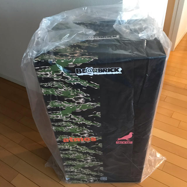 MEDICOM TOY(メディコムトイ)のBE@RBRICK  atmos  1000%  全高約700mm  エンタメ/ホビーのフィギュア(その他)の商品写真