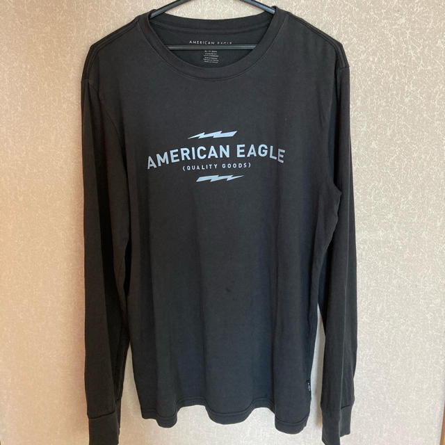 American Eagle(アメリカンイーグル)の【美品❗️】アメリカンイーグル　ロングTシャツ メンズのトップス(Tシャツ/カットソー(七分/長袖))の商品写真