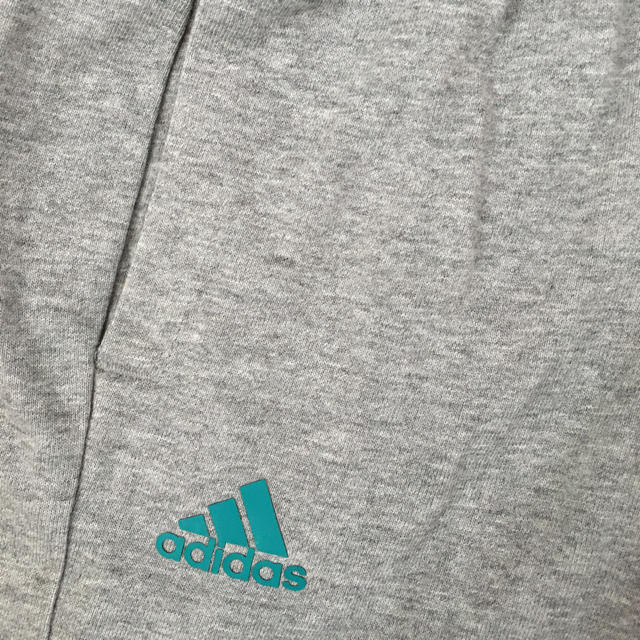 adidas(アディダス)のアディダス　キッズパンツ　110  キッズ/ベビー/マタニティのキッズ服男の子用(90cm~)(パンツ/スパッツ)の商品写真