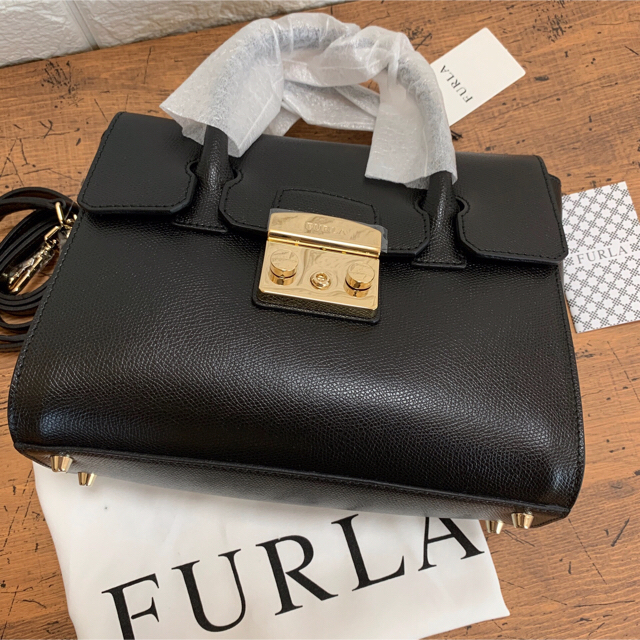 新品フルラFURLA Metropolis メトロポリスショルダーバッグ