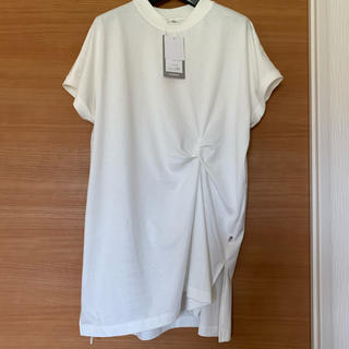 シマムラ(しまむら)のクルーネックTシャツ　白　丈長め(Tシャツ(半袖/袖なし))