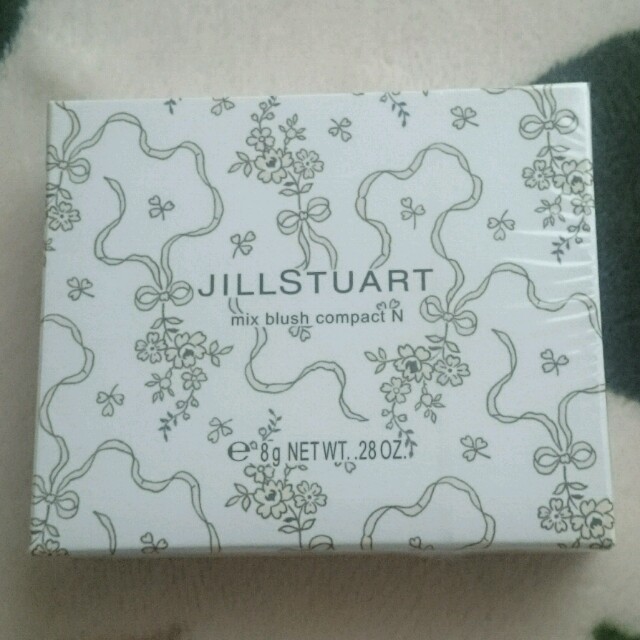 JILLSTUART(ジルスチュアート)のジル♡限定色 新品未使用未開封品 コスメ/美容のベースメイク/化粧品(チーク)の商品写真