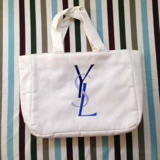 サンローラン(SAINT LAURENT)のイヴサンローラン☆トートバッグ☆新品(トートバッグ)