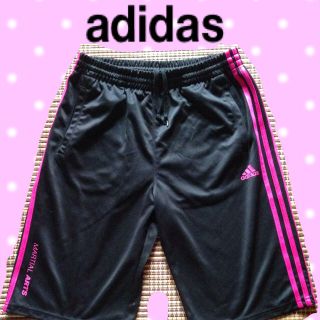 アディダス(adidas)のadidas 短パン(カジュアルパンツ)