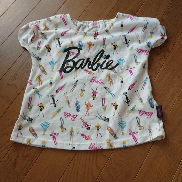 Barbie(バービー)のバービーTシャツ キッズ/ベビー/マタニティのキッズ服女の子用(90cm~)(Tシャツ/カットソー)の商品写真