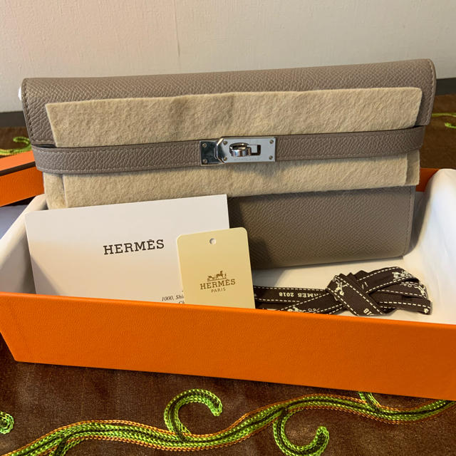 流行 Hermes - エルメス☆ケリーウォレット 美品 グリアスファルト