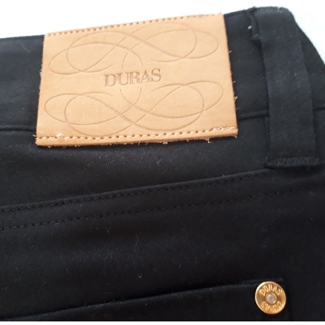 DURAS(デュラス)のDURAS ショートパンツ　Mサイズ　黒 レディースのパンツ(ショートパンツ)の商品写真
