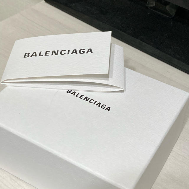 Balenciaga ミニウォレットの通販 by けいちょす's shop｜バレンシアガならラクマ - 定価39800円 BALENCIAGA 得価在庫