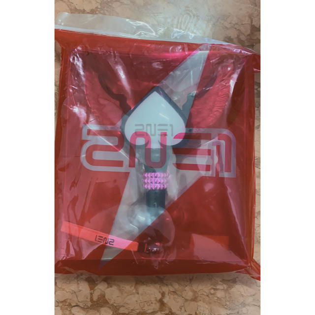 2NE1 ペンライト エンタメ/ホビーのタレントグッズ(アイドルグッズ)の商品写真