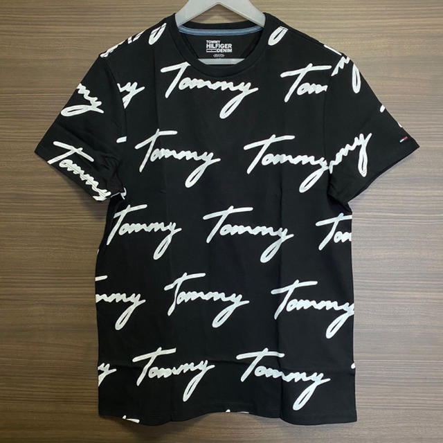 TOMMY HILFIGER(トミーヒルフィガー)の【新品、未使用】トミーヒルフィガー　ロゴ　Tシャツ　半袖　Sサイズ メンズのトップス(Tシャツ/カットソー(半袖/袖なし))の商品写真