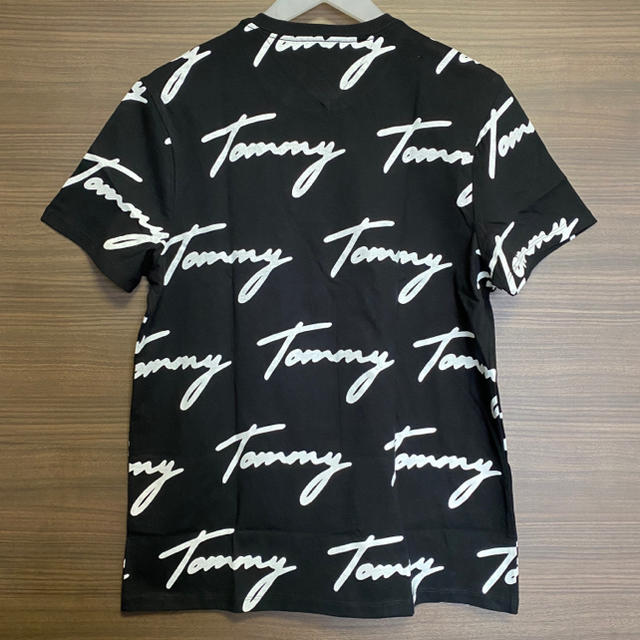 TOMMY HILFIGER(トミーヒルフィガー)の【新品、未使用】トミーヒルフィガー　ロゴ　Tシャツ　半袖　Sサイズ メンズのトップス(Tシャツ/カットソー(半袖/袖なし))の商品写真