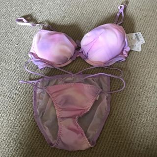 ラヴィジュール(Ravijour)のRavijour D65-D70 新品未使用　PINK(その他)