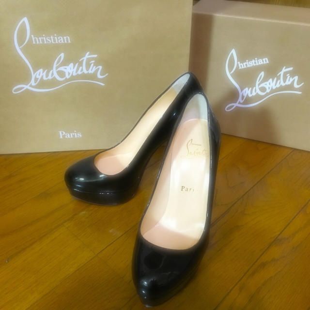 Christian Louboutin(クリスチャンルブタン)の美品✨ルブタン❤️パンプス レディースの靴/シューズ(ハイヒール/パンプス)の商品写真