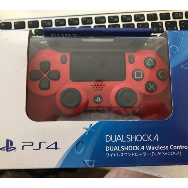 DUALSHOCK4 MagmaRed