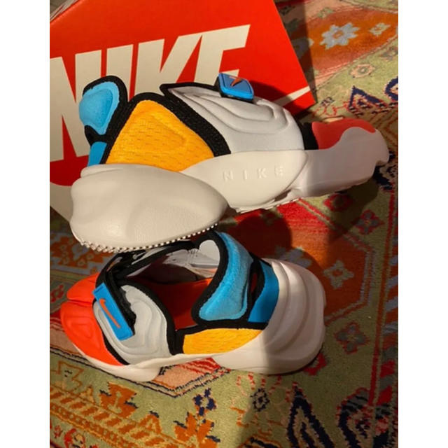 NIKE(ナイキ)の【ぴかるん様専用】NIKE エア アクアリフト マルチカラー　25cm  レディースの靴/シューズ(スニーカー)の商品写真