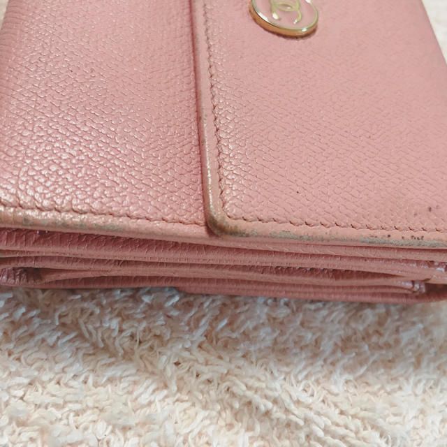 CHANEL(シャネル)のシャネル   ココボタンダブルホック　二つ折り財布　ピンク レディースのファッション小物(財布)の商品写真