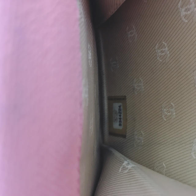 CHANEL(シャネル)のシャネル   ココボタンダブルホック　二つ折り財布　ピンク レディースのファッション小物(財布)の商品写真