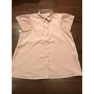 マウジー(moussy)のmoussy  ピンクベージュブラウス(シャツ/ブラウス(半袖/袖なし))