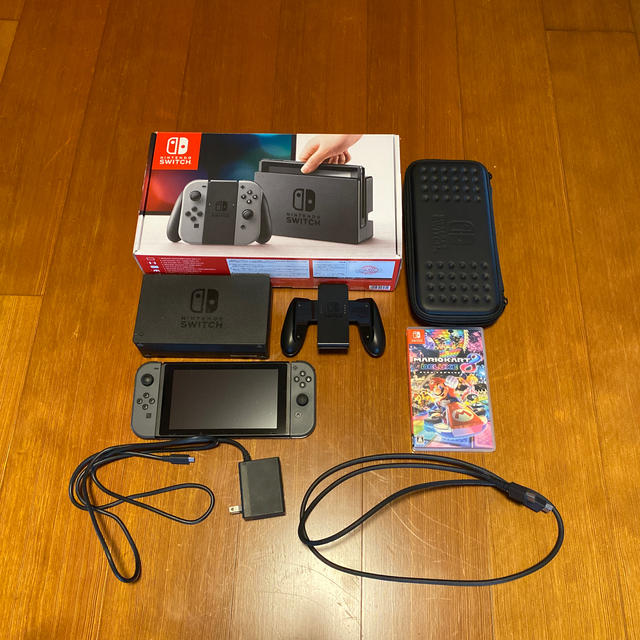 任天堂スイッチ（Switch）+マリオカートソフト付き