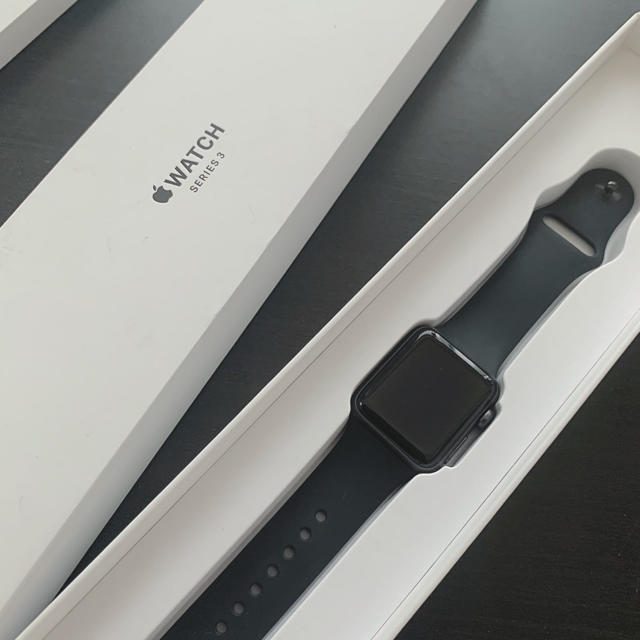 Apple Watch(アップルウォッチ)のApple Watch series3. 美品　付属品完備 メンズの時計(腕時計(デジタル))の商品写真