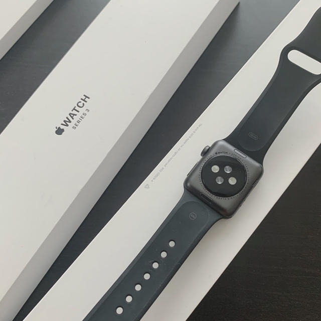 Apple Watch(アップルウォッチ)のApple Watch series3. 美品　付属品完備 メンズの時計(腕時計(デジタル))の商品写真