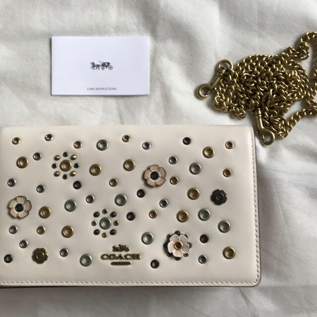 COACH - ゆみ　美品　コーチ　coach  リベット付き　ショルダーバッグ