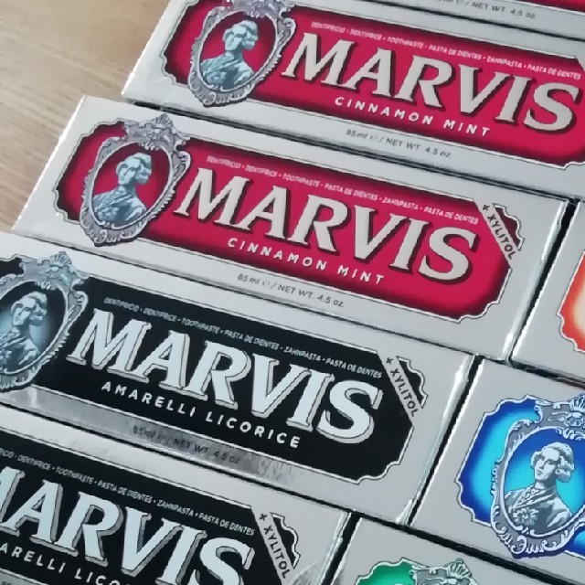 MARVIS(マービス)のtomtomさん専用　marvis コスメ/美容のオーラルケア(歯磨き粉)の商品写真