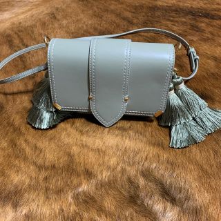 チャールズアンドキース(Charles and Keith)のCHARLES&KEITH チャールズ&キース　ショルダーバック(ショルダーバッグ)