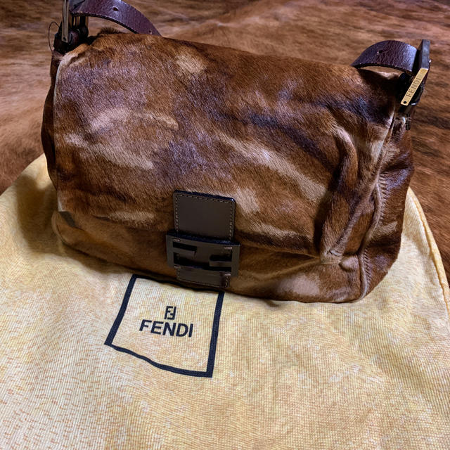 未使用品  FENDI  ハラコハンドバッグ