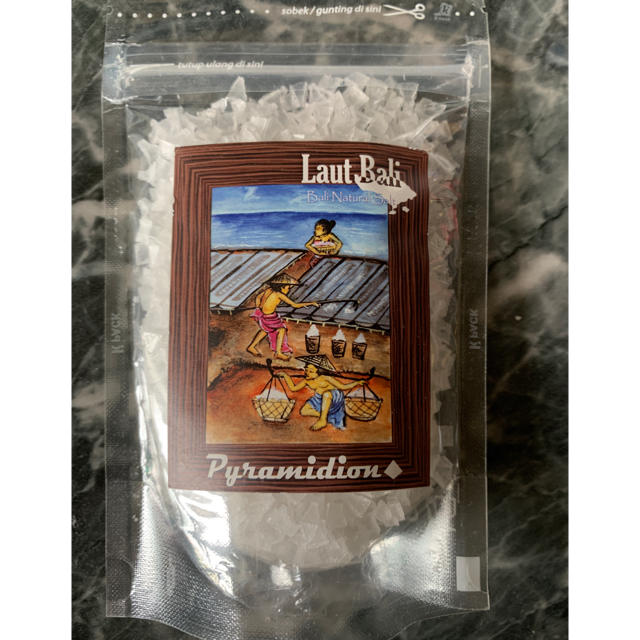 ピラミッドソルト　Laut Bali  Pyramidion 食品/飲料/酒の食品(調味料)の商品写真