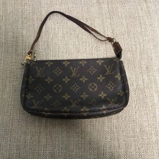 ルイヴィトン(LOUIS VUITTON)のルイヴィトン アクセサリーポーチ モノグラム(ポーチ)