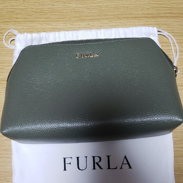 Furla(フルラ)の【未使用】FURLA　フルラ　ポーチ レディースのファッション小物(ポーチ)の商品写真